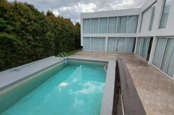 Chalet en alquiler temporario 5 ambientes, quincho, piscina, parrilla, parque, jardin, Balcon terraza, Barrio Privado Rumencó - zona Sur de Mar del Plata